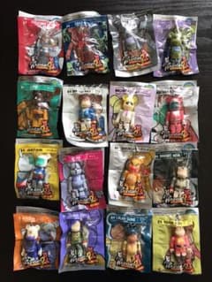 じじ様専用❗️ガンダム　ストラップ　全42個のサムネイル