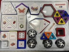 マグフォーマーのサムネイル