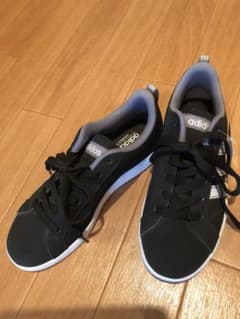 ★お値下げ中★adidas スニーカー 21.0cmのサムネイル