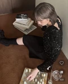 nugu スパンコール トップスのサムネイル