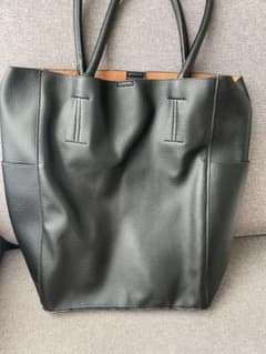 BEAMS シンプル シボレザー トートバッグ ブラックのサムネイル