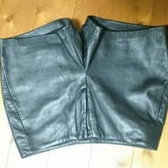 バナナパブリック ショートパンツ レザーのサムネイル