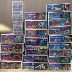 38 旧キット ガンダム 1/100 一年戦争 20体セット - メルカリ