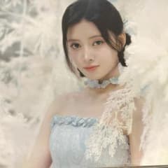 NiziU アヤカ トレカ オンラインクジE賞付き | Shop at Mercari from