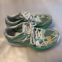 UNDER ARMOUR VELOCITI ELITE ランニングシューズのサムネイル