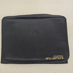 (セール中)シュウウエムラ メイク道具入れ トラベルポーチ ポーチのサムネイル