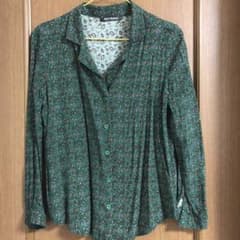 【値下げしました!!】開襟シャツのサムネイル