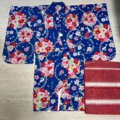 キッズ 浴衣 7-8才 115-125cm うさぎ柄のサムネイル