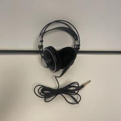 AKG K702 開放型ヘッドフォンのサムネイル
