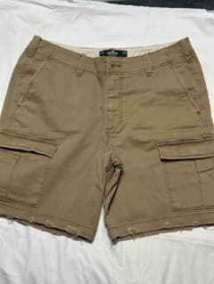 Hollister カーゴショートパンツ ベージュ 33のサムネイル