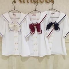 amavel ブラウスのサムネイル