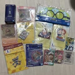 ワンピース 、その他一番くじ グッズ まとめ売りのサムネイル