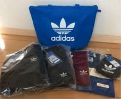 adidas originalsのサムネイル