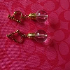 電球イヤリング    即購入可能のサムネイル