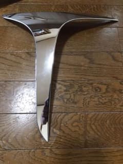 ヤリスクロス　フロントバンパーガーニッシュのサムネイル