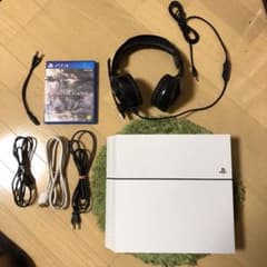 PS4 ホワイト 1100A 500GB ★早い者勝ち！のサムネイル