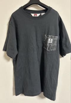 グレー クルーネック Tシャツ 左胸ポケット付きのサムネイル