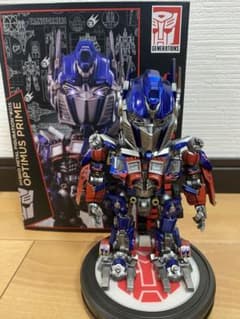 ハイブリッドメタルフィギュアオプティマスプライムトランスフォーマーのサムネイル