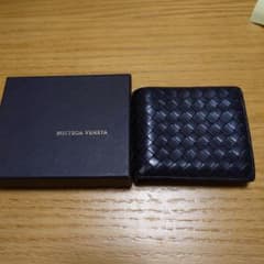 BOTTEGA VENETA 二つ折り財布 イントレチャート ダークブラウンのサムネイル