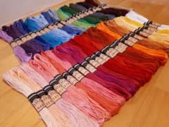 【新品未使用】刺繍糸　50本セットのサムネイル