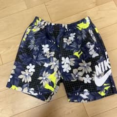 NIKE SB ショートパンツ 花柄 メッシュのサムネイル