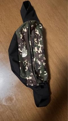 ノースフェイス　ショルダーバッグのサムネイル