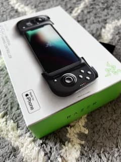 Razer Kishi iPhone用 ゲームコントローラー 未使用品のサムネイル