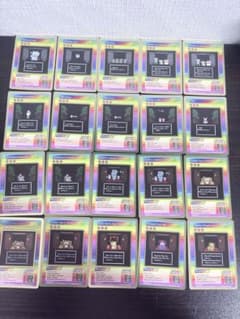 村上隆　Lucky Cat Zombie NFTカード　レアノーマルコンプ90枚 村上隆 Lucky Cat Zombie NFTのトレカ ノーマル66種66枚 - メルカリ