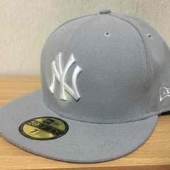 NEW ERA キャップのサムネイル