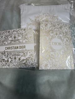Dior ノベルティ ホリデー　ノート&巾着ポーチ＆カードセットのサムネイル