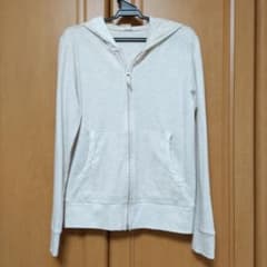 GU 長袖パーカー　140　150　サイズ　女の子　レースポケット