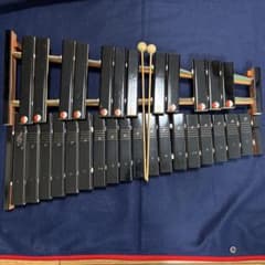【廃盤品 希少】ヤマハ YAMAHA 卓上木琴 30音 マレット付き 木琴 美品】YAMAHA 卓上木琴 30音 ヤマハ - メルカリ