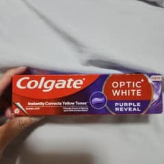 Colgate Optic White Purple Reveal 歯磨き粉のサムネイル