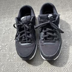 Nike Air Max ブラック スニーカー　23.5cmのサムネイル