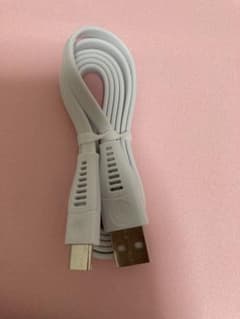 ホワイト USB-A to USB-B ケーブルのサムネイル