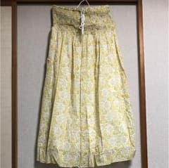 大きいサイズのスカート（UNTITLED）のサムネイル