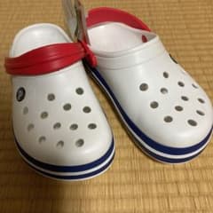 クロックス サンダルのサムネイル