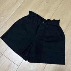 GU ブラック ショートパンツ　　140 子供のサムネイル