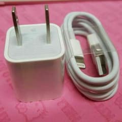 【 純正品 】iPhone / iPad 新品 ♡ 充電器 アダプタ ケーブルのサムネイル