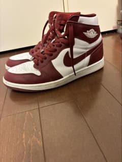 Nike Air Jordan 1 バーガンディのサムネイル