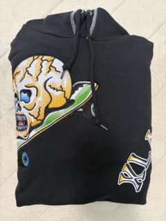 最終値下げ♪XLARGE スケートボード スカル パーカー Mサイズのサムネイル