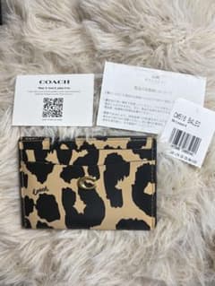 COACH カードケース レオパード柄のサムネイル
