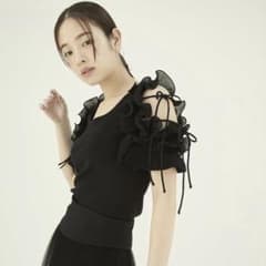 最終値下げ❕【snidel】フリルスリーブカットプルオーバーのサムネイル