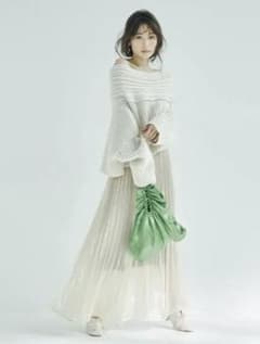 snidel アシメケーブルニットプルオーバー ホワイトのサムネイル