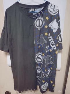 NieR CLOTHING アシンメトリー 半袖Tシャツ 金具付き 総柄のサムネイル