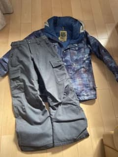 BURTON キッズ上下セットサイズM140/64のサムネイル