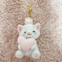 マリー にこにこはーちょ ぬいぐるみ ディズニー ディズニーストアにぬいぐるみ「にこにこはーちょ」新作登場。ハートを