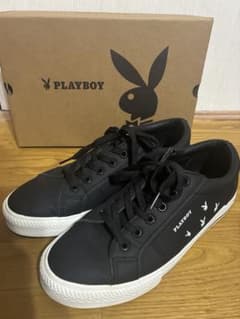 PLAYBOY ブラック スニーカー　27.0のサムネイル