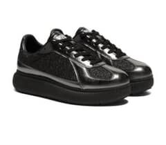 完売品オニツカタイガー デレシティ 2025ホリデー限定 23cm - メルカリ