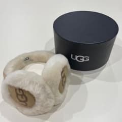UGG シープスキン イヤーマフ ベージュ UGG イヤーマフ 耳あて シープスキン ベージュ - メルカリ